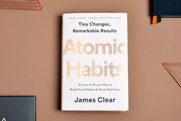 Atomic Habits - James Clear (Paperback)