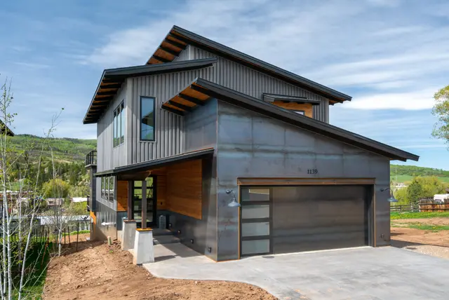 Steamboat modern home with warm earth tones