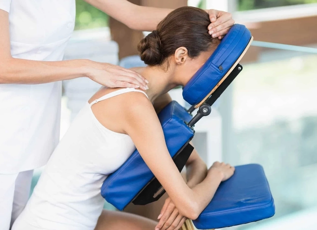 Massage amma assis ______________________________20€/pers