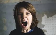 “ado qui n’écoute pas ses parents école”