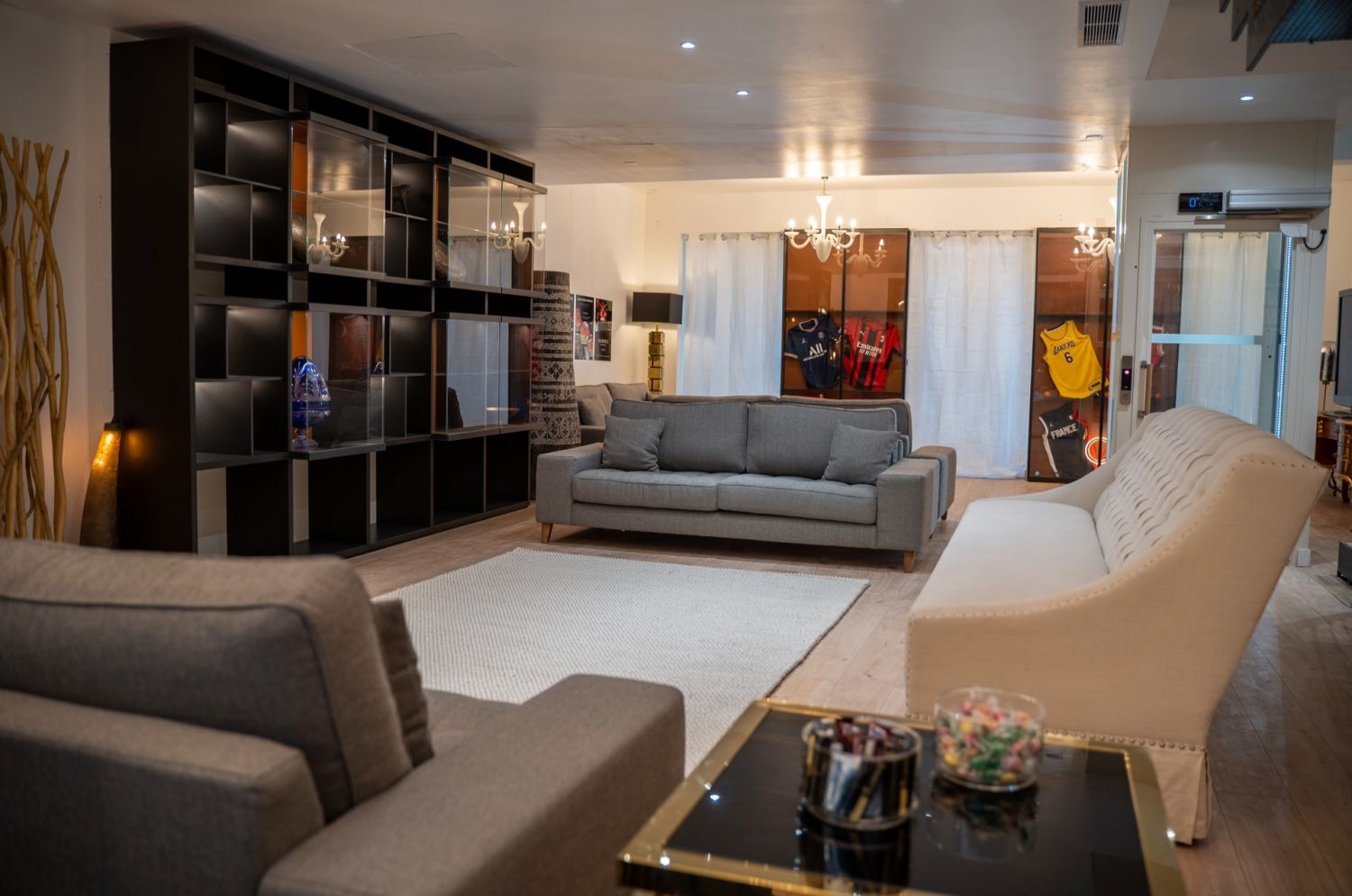 Lieu d'événement & Résidence de Luxe sur 5 étages à Cannes avec Spa et Chef