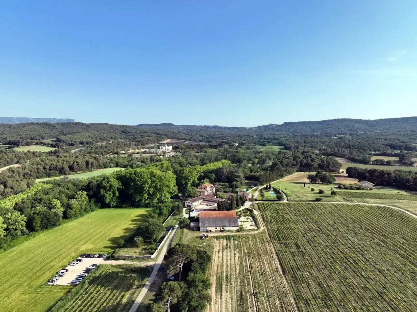 Domaine viticole élégant en Provence pour événements