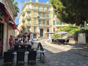 Contemporary Japanese Restaurant in Cannes