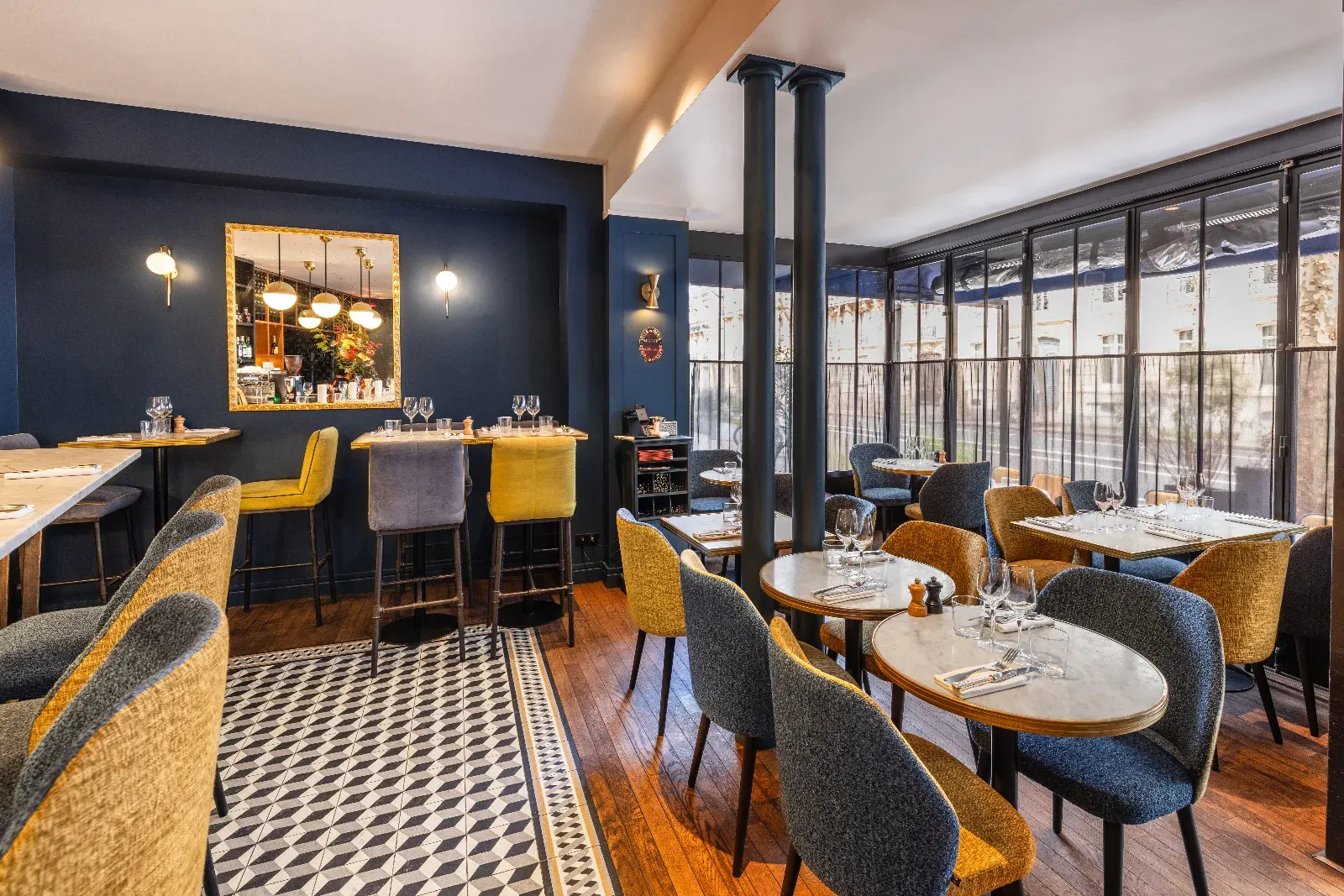 Restaurant et Speakeasy Art Déco dans le 7e à Paris