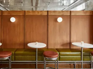 Lieu bistronomique contemporain près du Champ de Mars | Native Spaces
