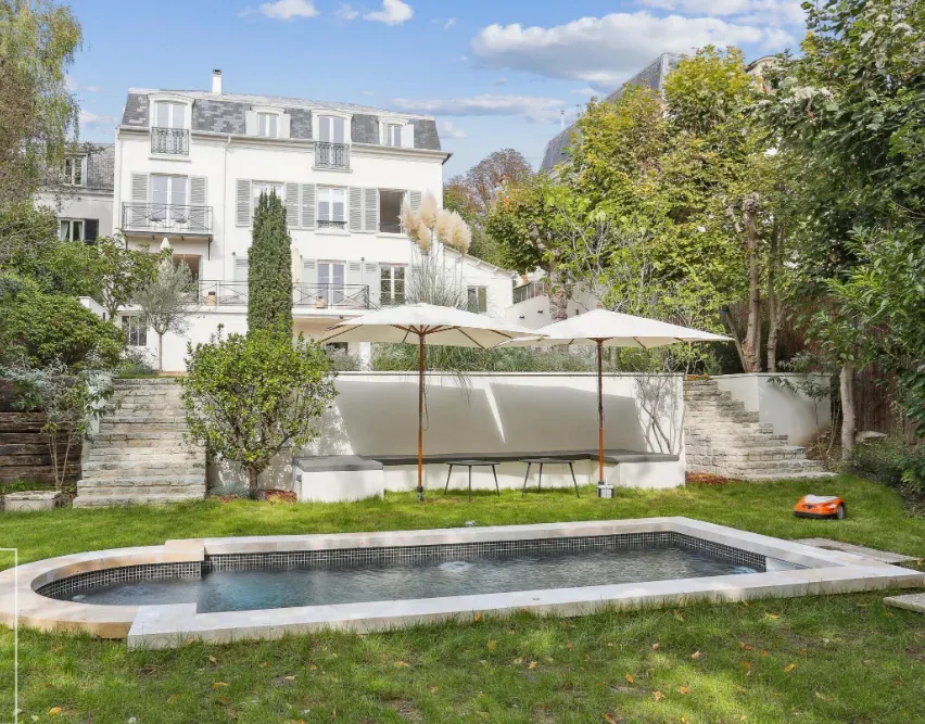 19th-Century Mansion with Pool & Pétanque Near Paris