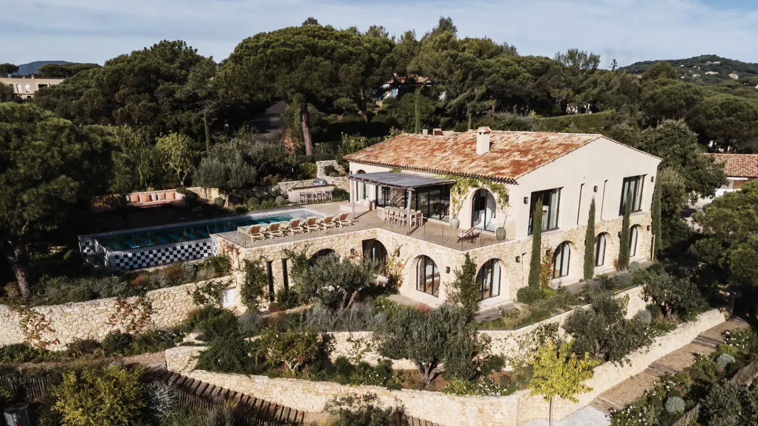 Villa néo-provençale élégante avec vue mer à La Croix-Valmer