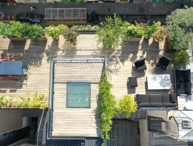 Rooftop Terrace with 360° Views of Paris