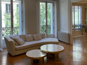 Haussmann-Style Flat for Events in Paris