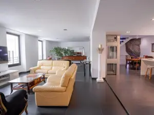 Appartement Duplex Près du Palais des Festivals à Cannes