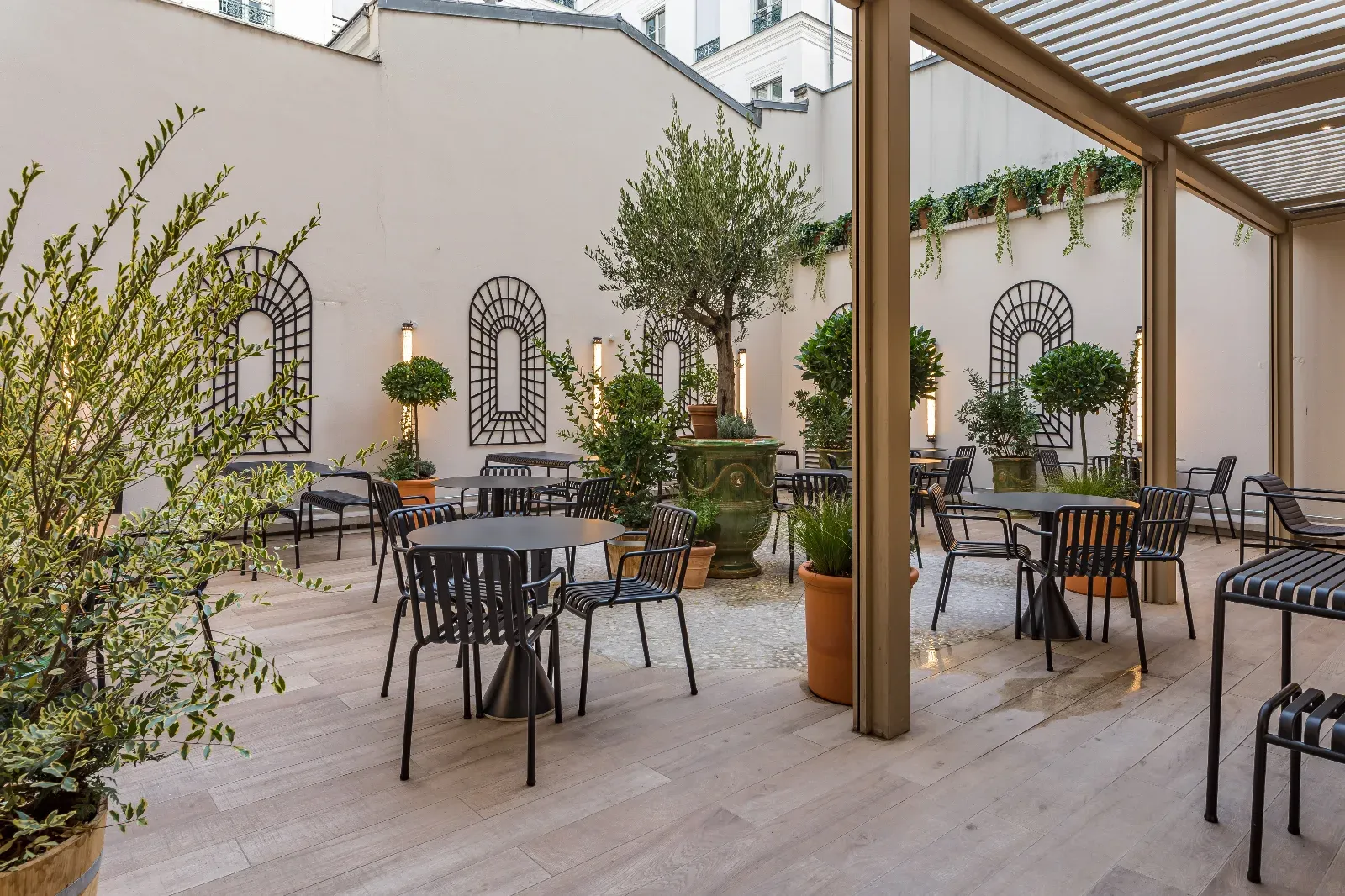 Salle de réunion intime au cœur de Paris