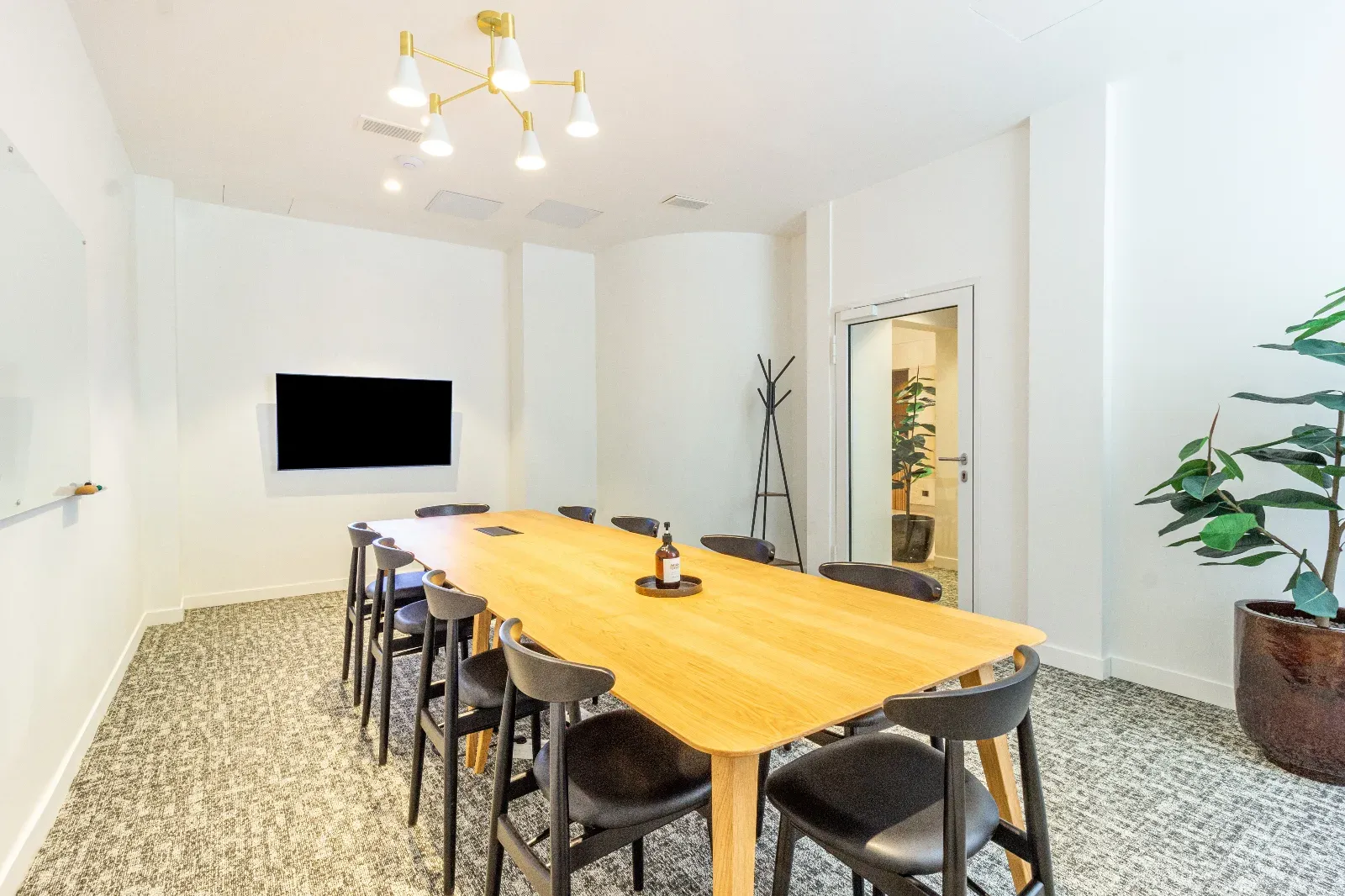 Salle de réunion intime de 24 m² au cœur de Paris