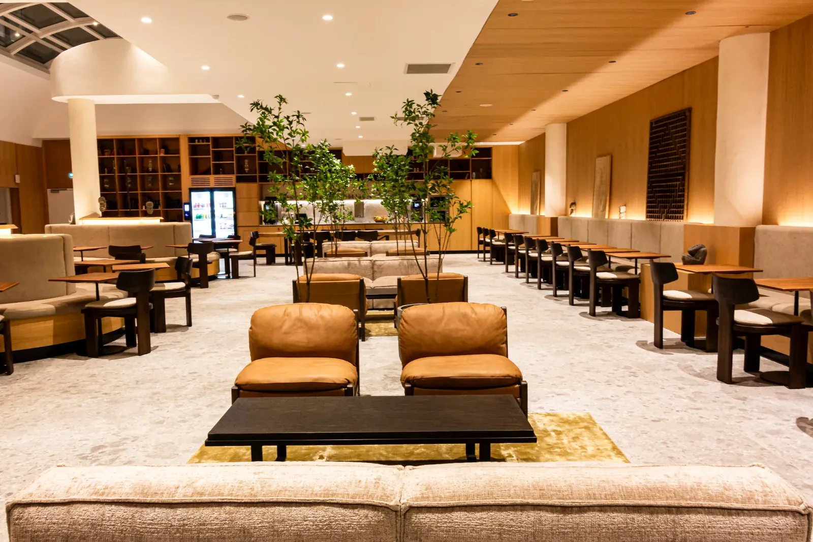 Versatile 300 m² Event Space in Paris for Business Events