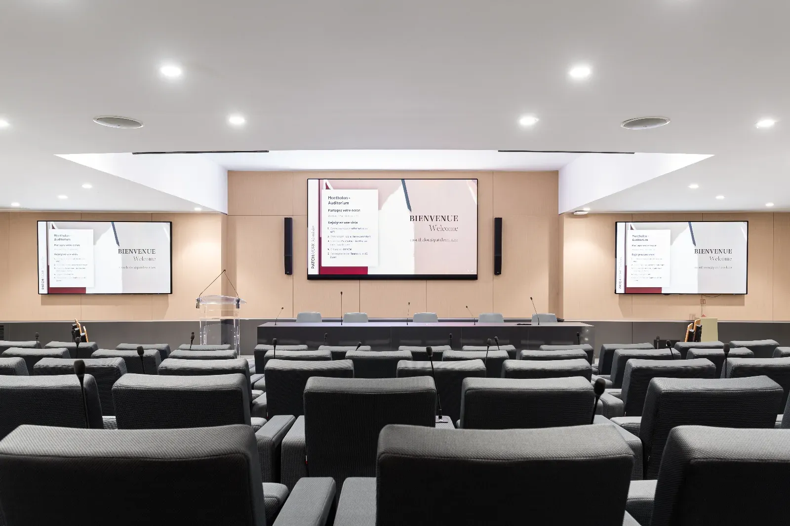 Auditorium 196 m² in Paris for Conferences and Professional Events