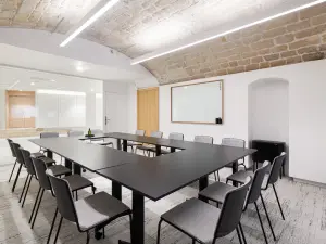 Salle de Réunion 29m² à Paris - Location pour Événements Pro