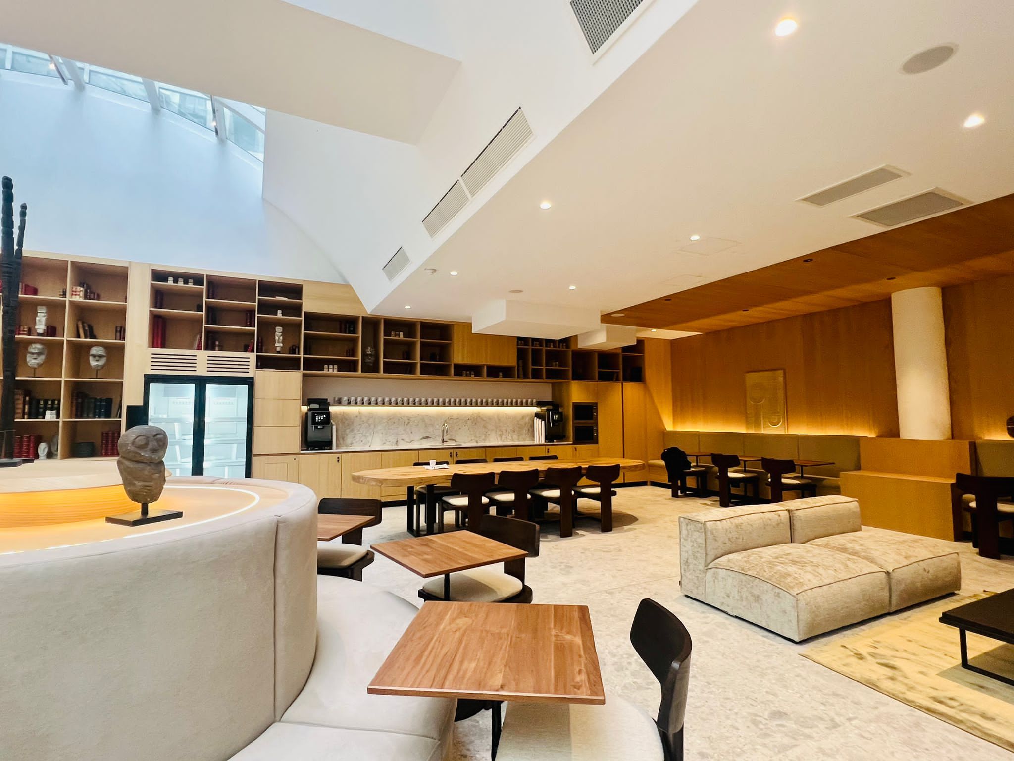 Intimate 18 m² Meeting Room in Paris