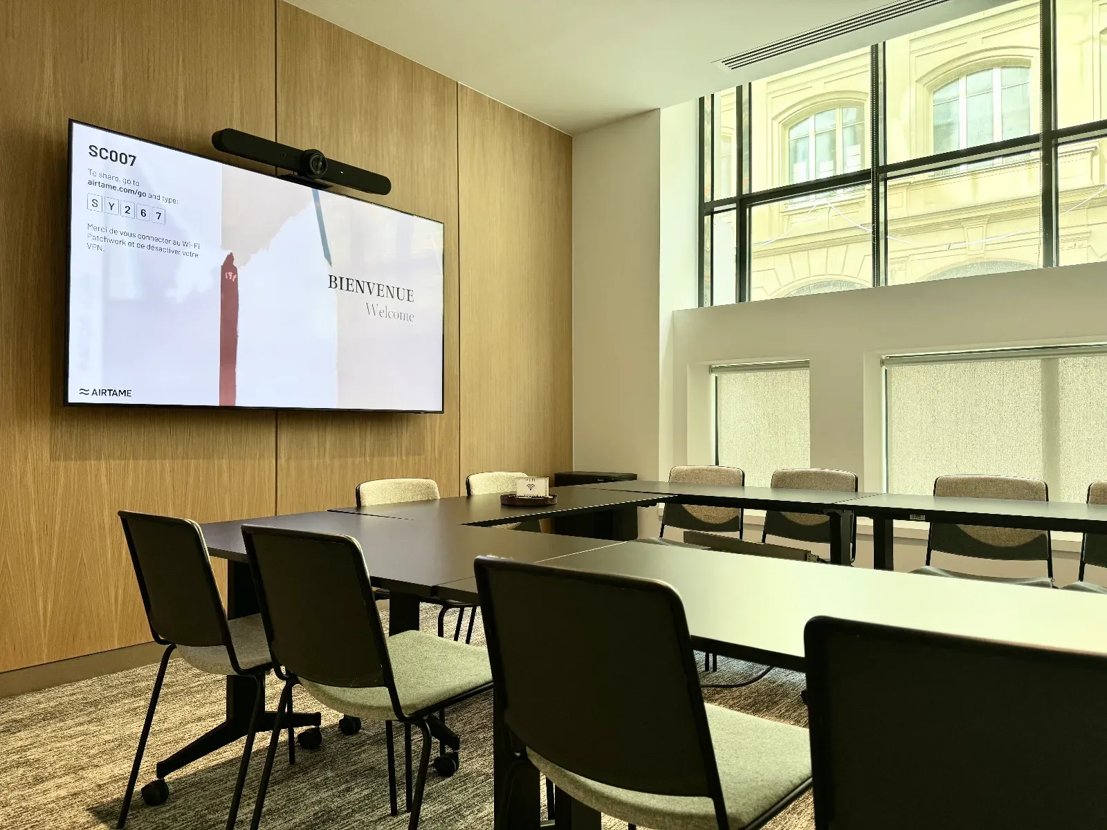 Room for Small Business Events in Paris