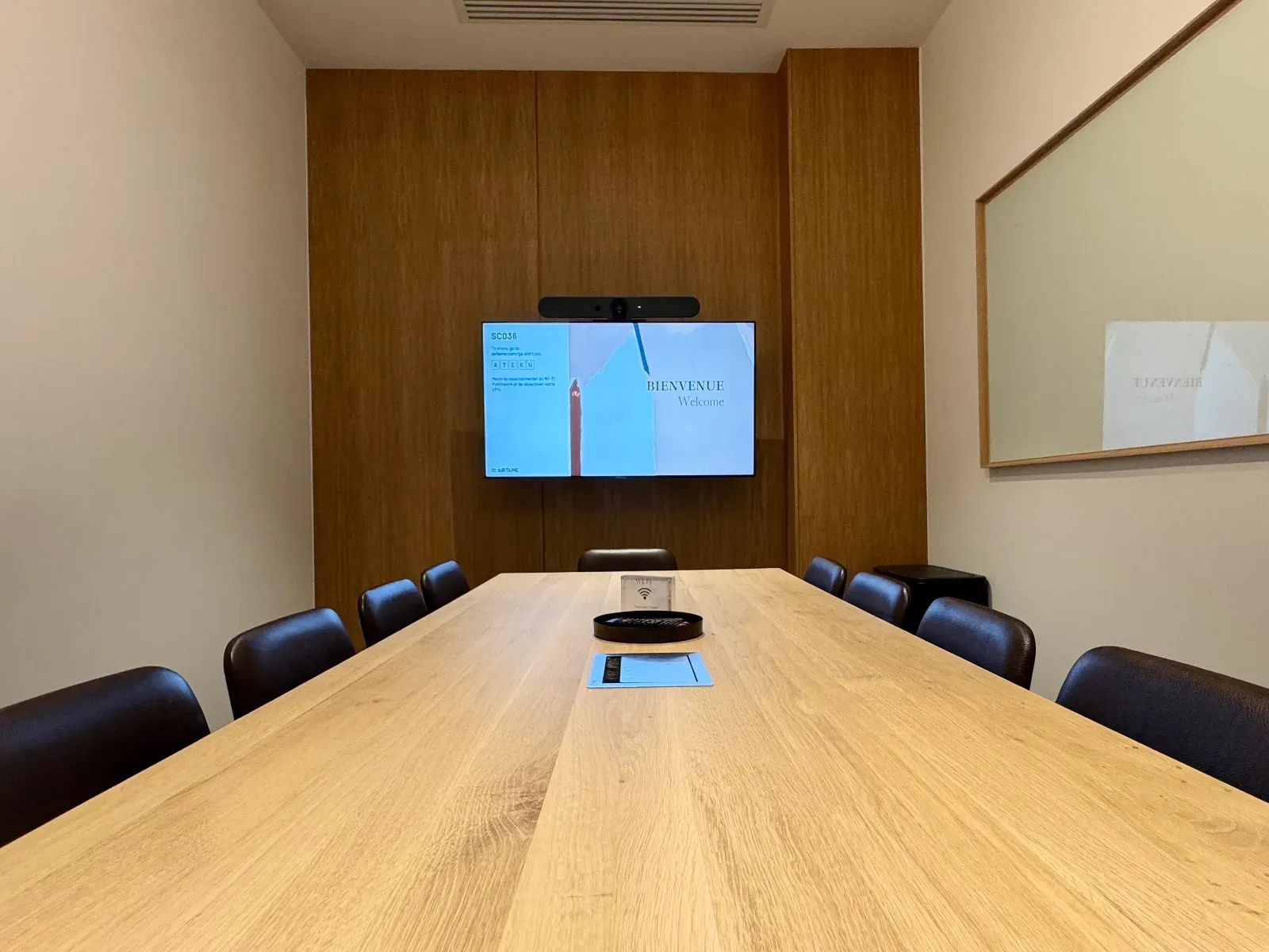 13 m² Meeting Room in Paris 9th for Small Business Events