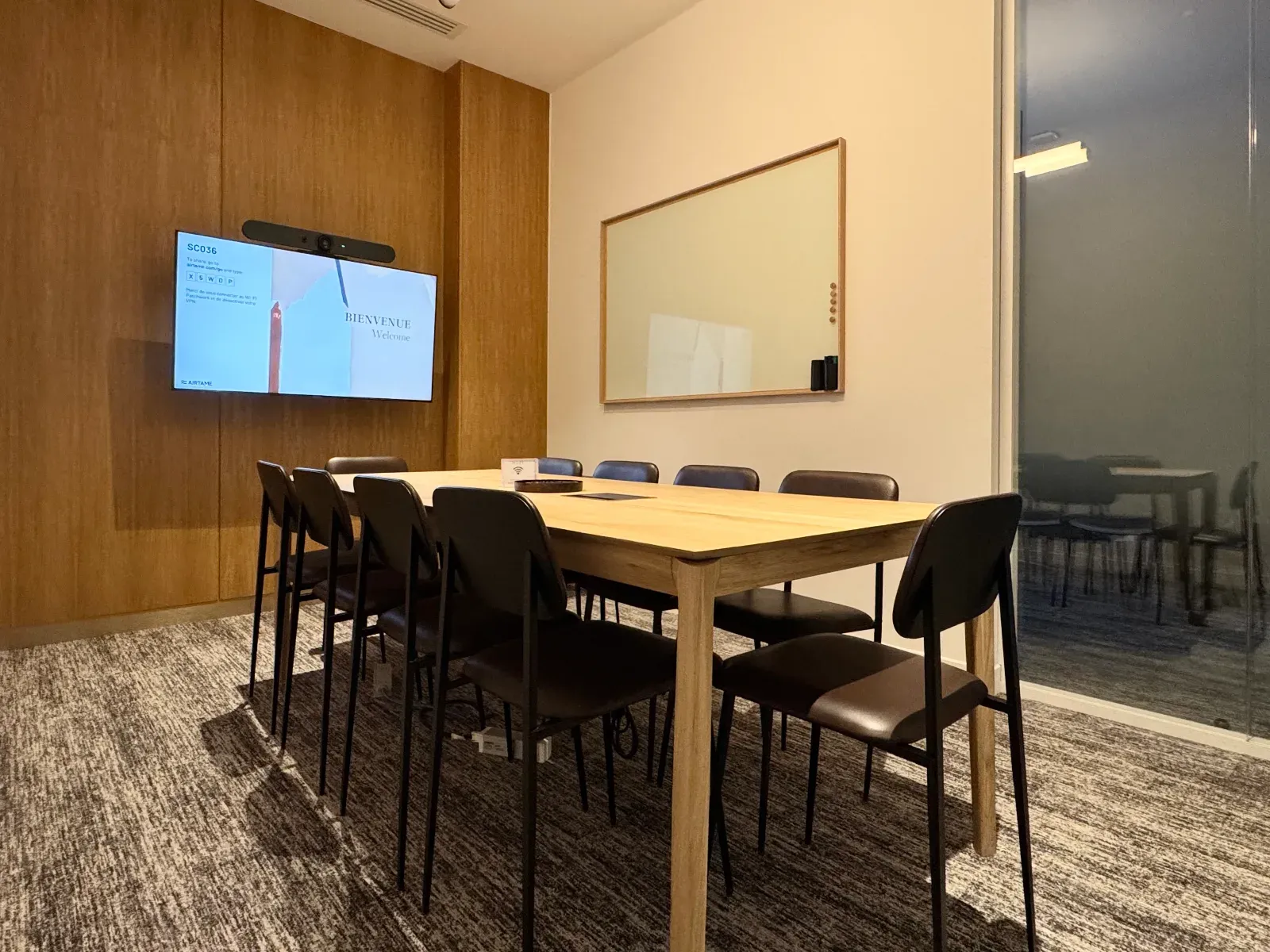 13 m² Meeting Room in Paris 9th for Small Business Events