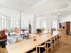 Lieu d'affaires polyvalent dans le 11e arrondissement de Paris
