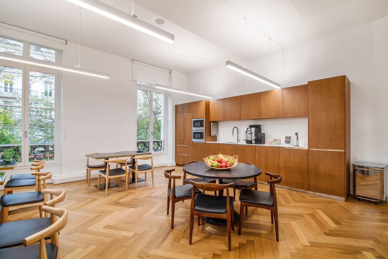 Lieu d'affaires polyvalent dans le 11e arrondissement de Paris
