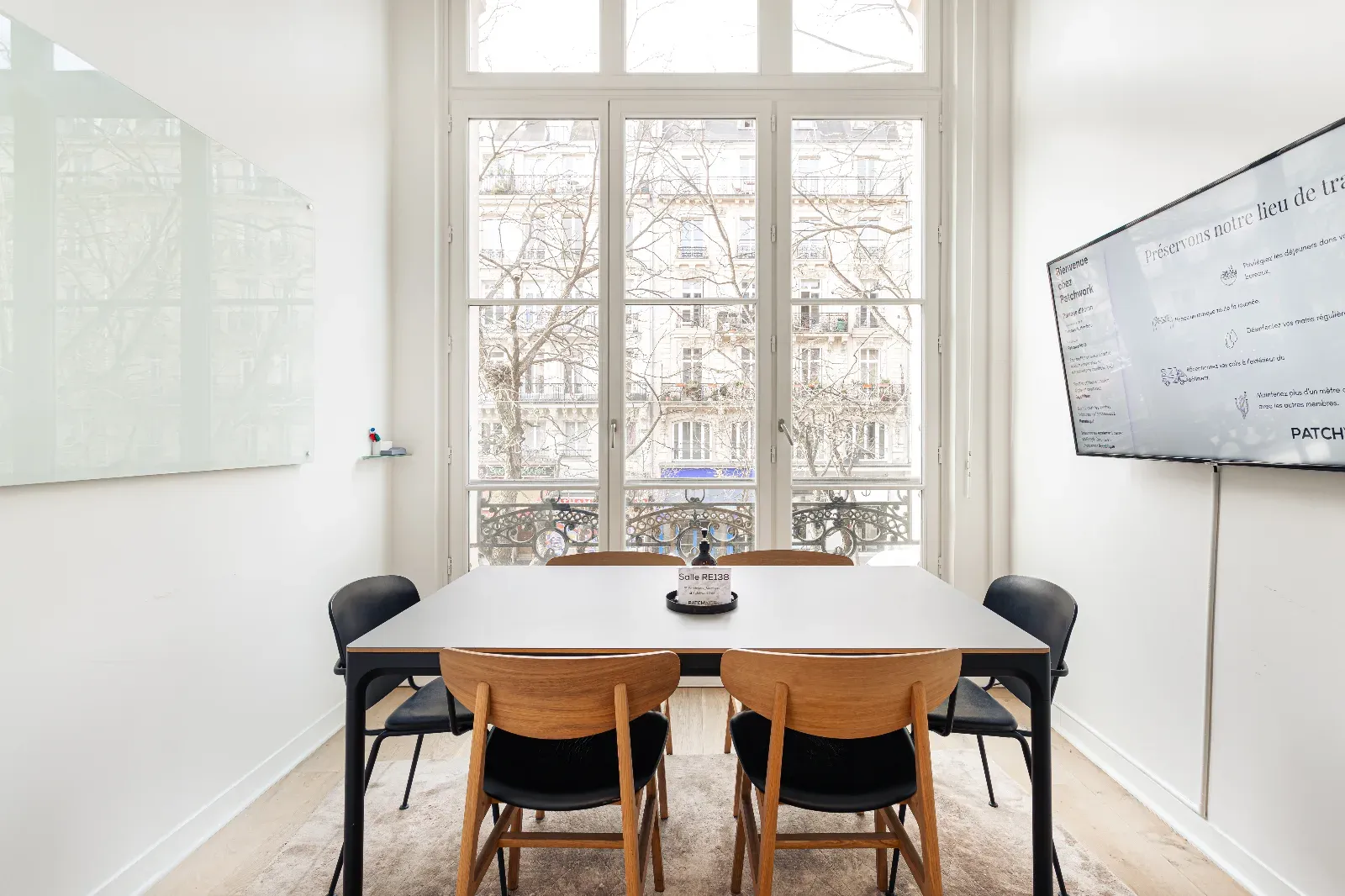 Five 9 m² Meeting Rooms in Paris 11e | Native Spaces