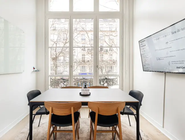 Five 9 m² Meeting Rooms in Paris 11e | Native Spaces