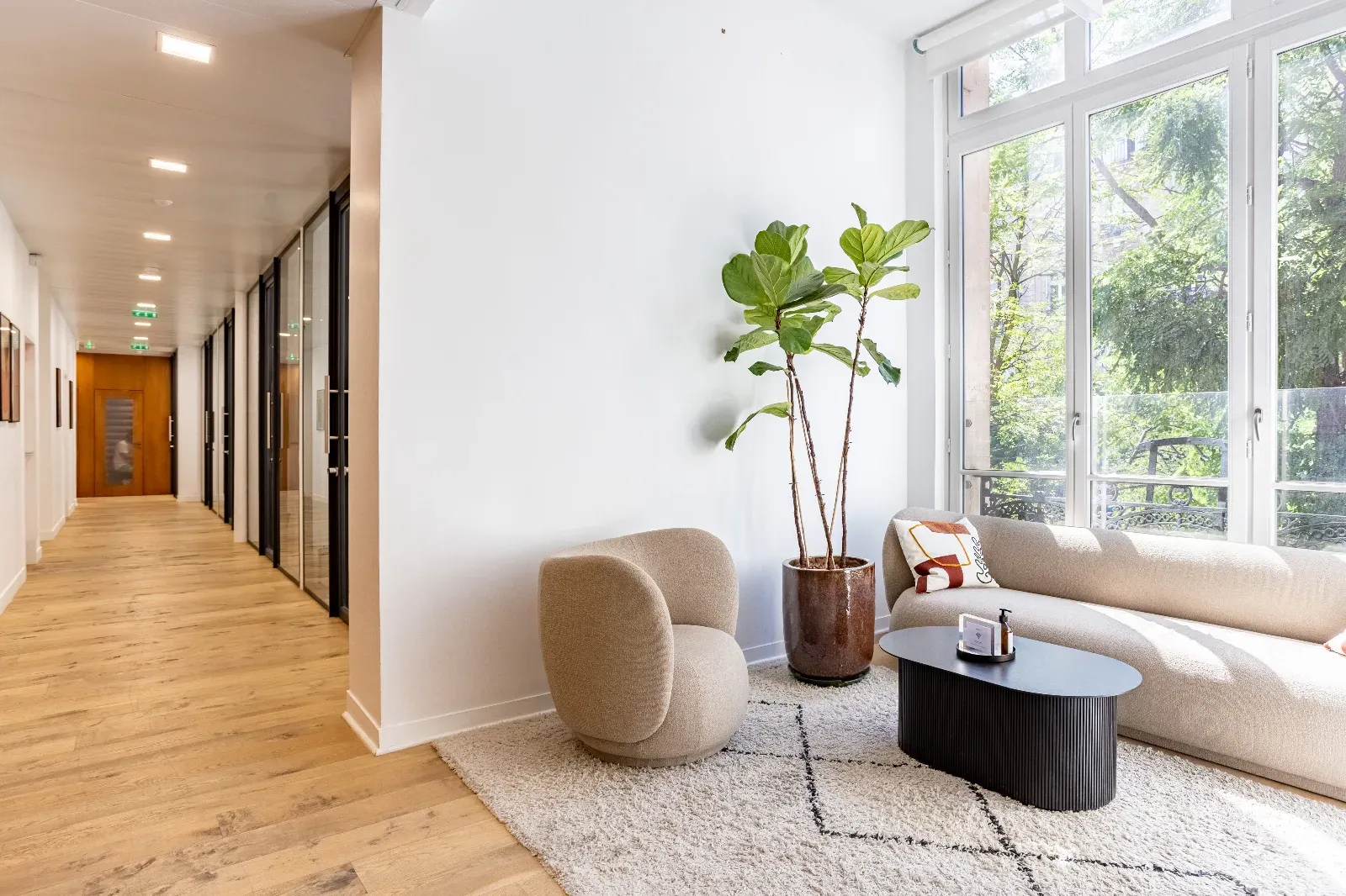 Five 9 m² Meeting Rooms in Paris 11e | Native Spaces