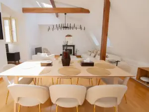 Haussmann-Style Loft with City Views in Paris's Golden Triangle