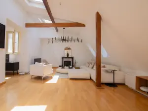 Haussmann-Style Loft with City Views in Paris's Golden Triangle