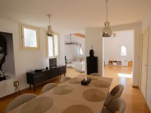 Haussmann-Style Loft with City Views in Paris's Golden Triangle