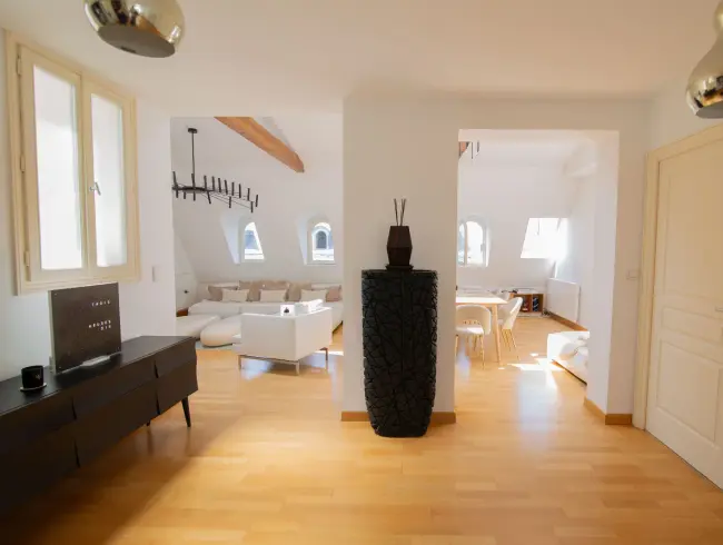 Haussmann-Style Loft with City Views in Paris's Golden Triangle