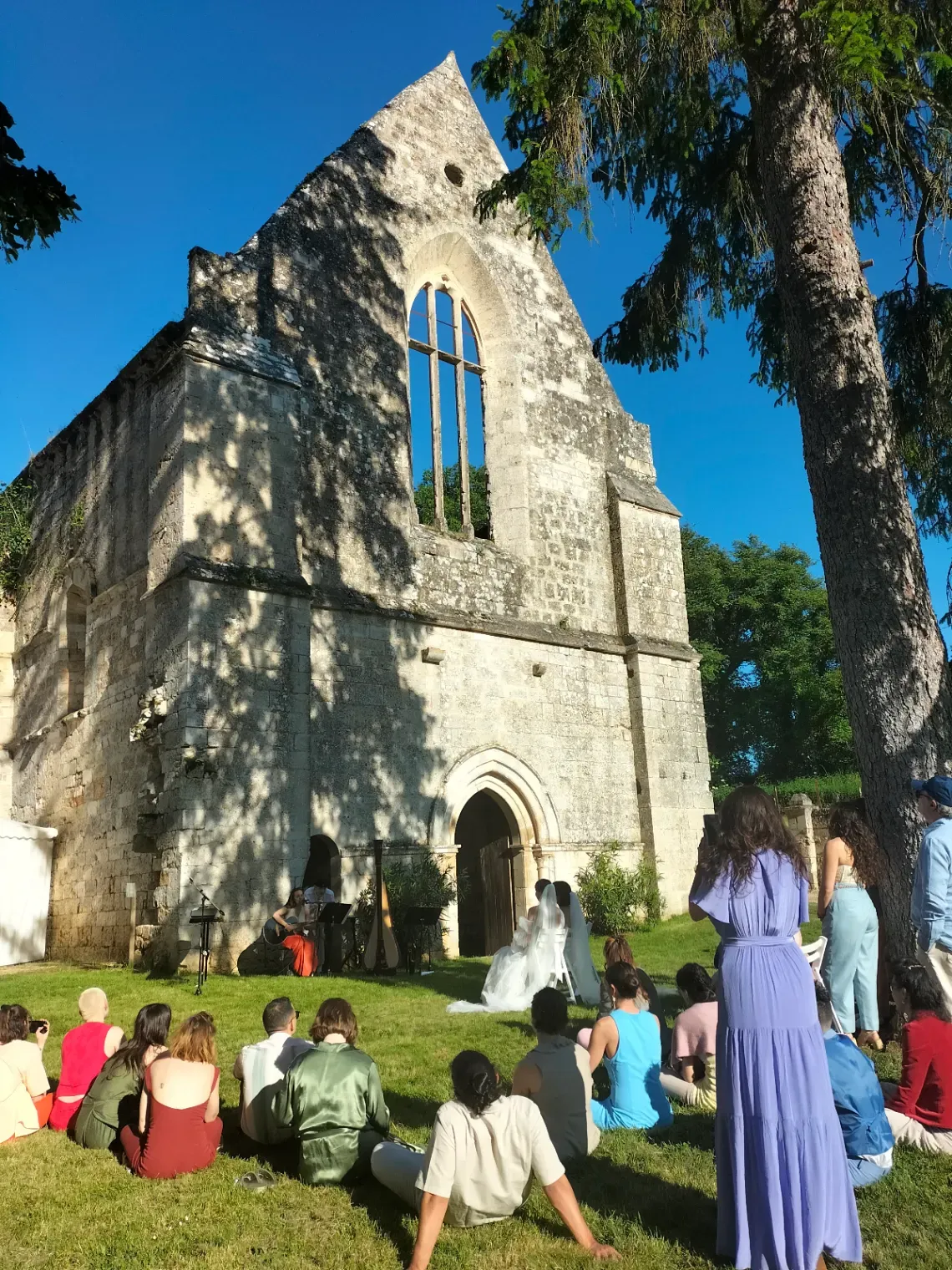 Abbaye à Béruges : Lieu Unique pour Événements en France