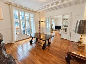 Appartement Haussmannien pour tournages et shootings photo à Neuilly-sur-Seine