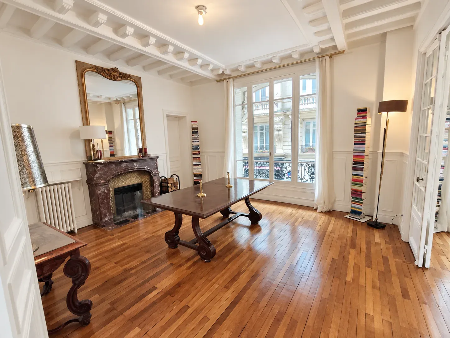 Appartement Haussmannien pour tournages et shootings photo à Neuilly-sur-Seine
