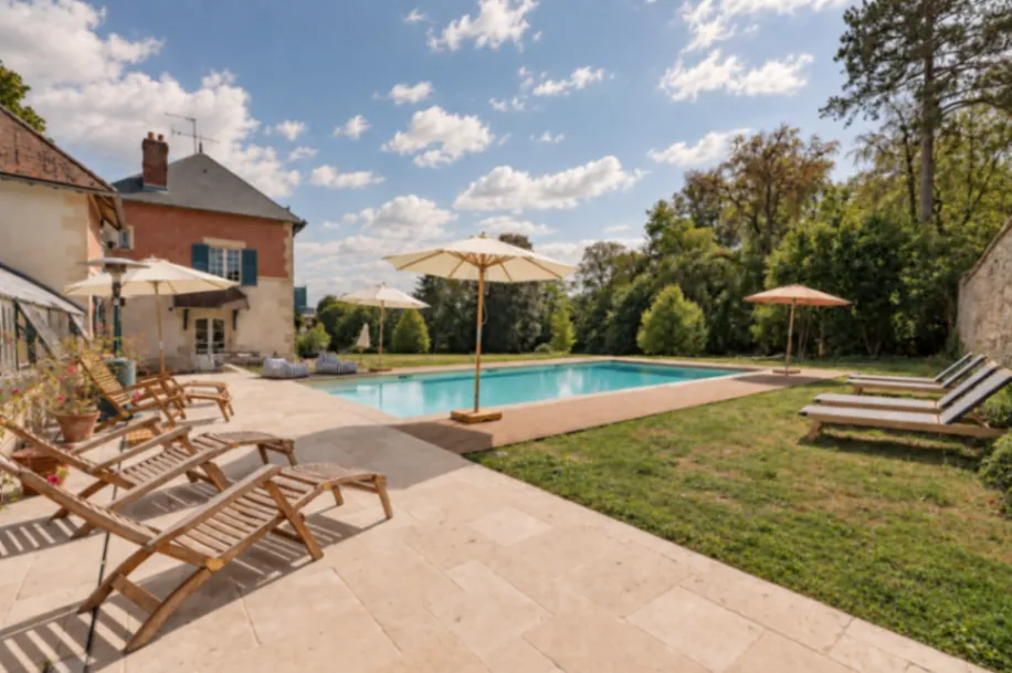 Manoir Near Chantilly: Elegant Estate for Events 45 Minutes from Paris