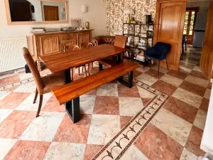 Chaumière avec étang privé près de Paris — Lieu unique pour événements & tournages