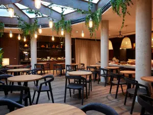 Contemporary 4-Star Hotel Event Venue in Paris 15th Arrondissement
