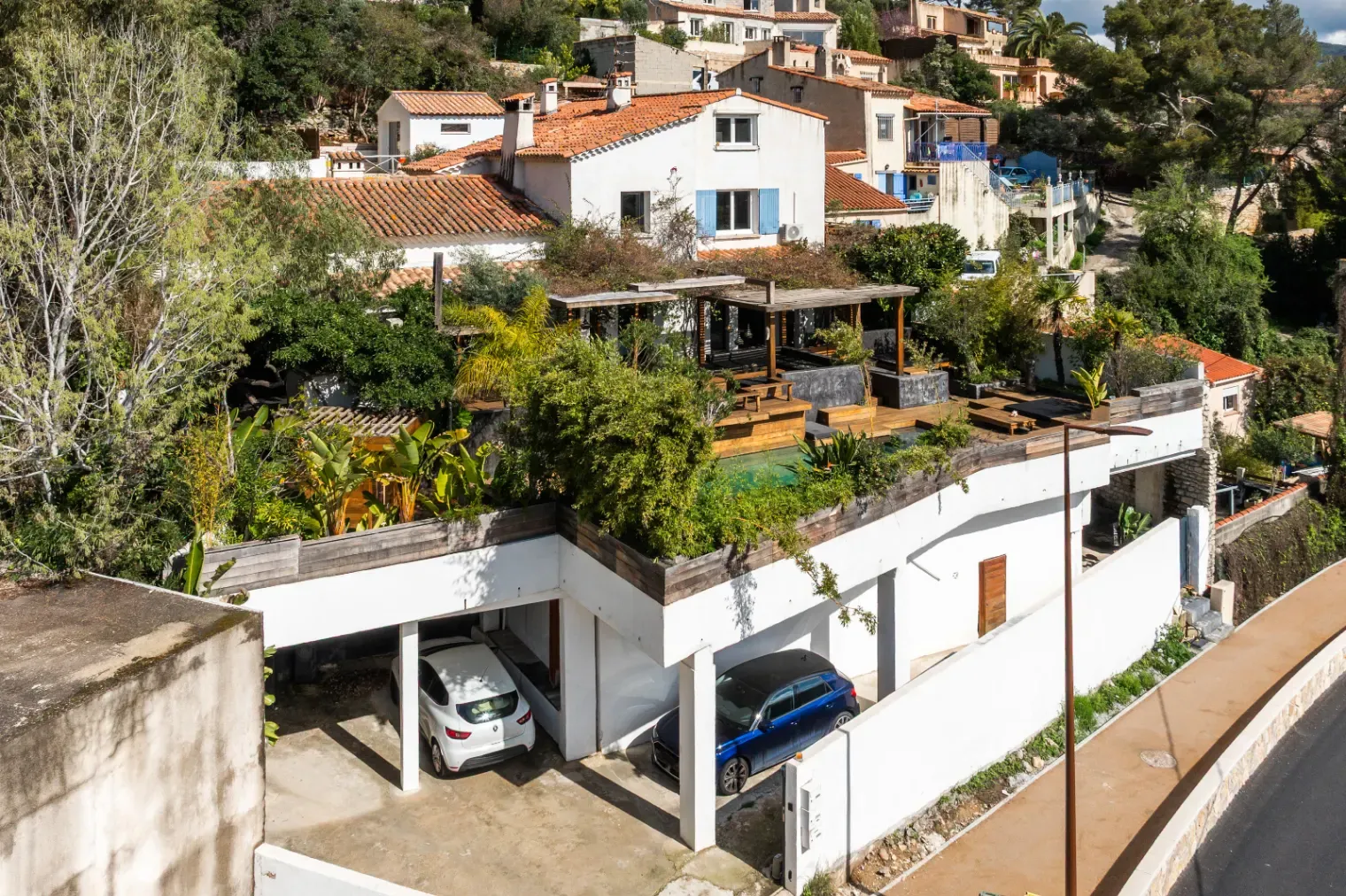 Villa with Balinese atmosphere and sea view in Cassis