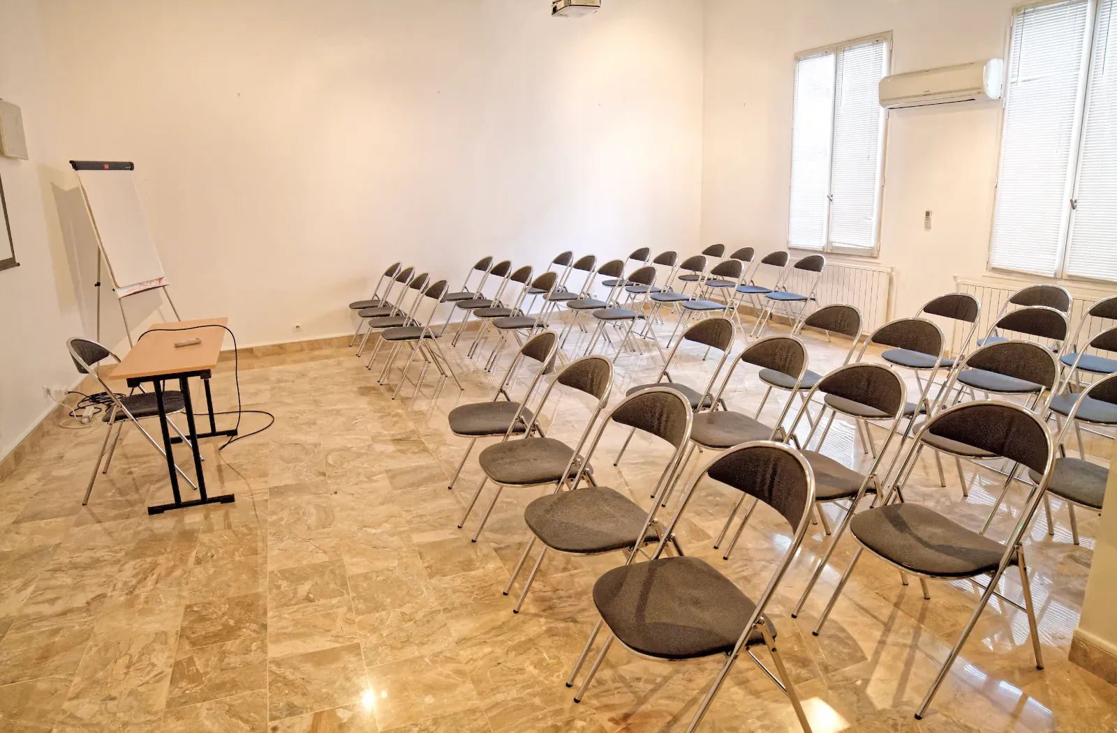 Meeting Room in Paris for Business Events