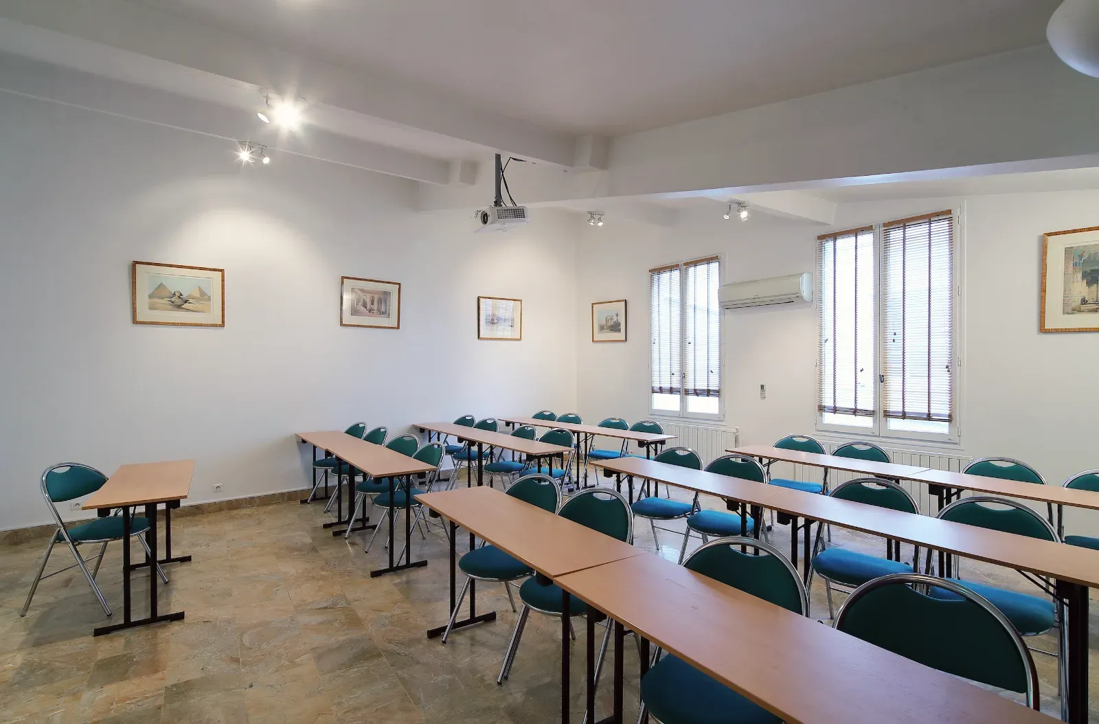 Meeting Room in Paris for Business Events