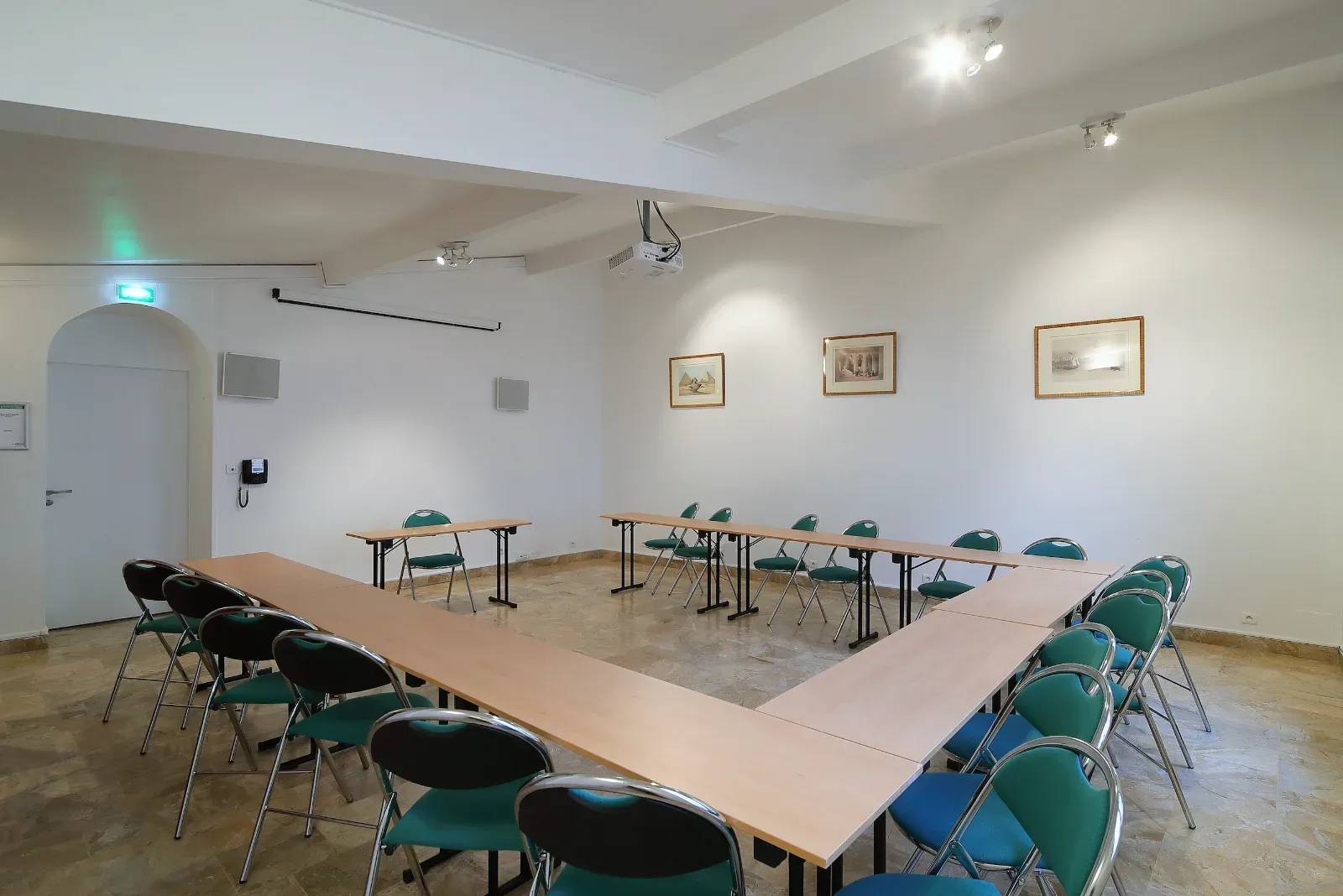 Meeting Room in Paris for Business Events