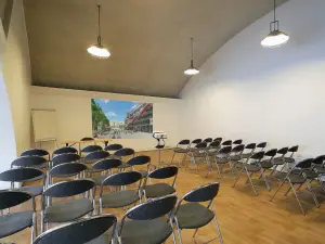 Versatile 75 m² Meeting and Event Space in Paris