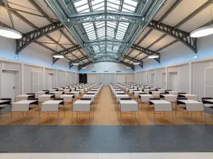 Spacious 240 m² Event Space in Paris for Seminars and Conferences