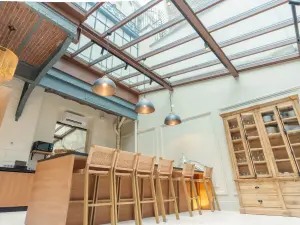 Private Mansion for Events Near Parc Monceau