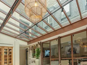 Private Mansion for Events Near Parc Monceau