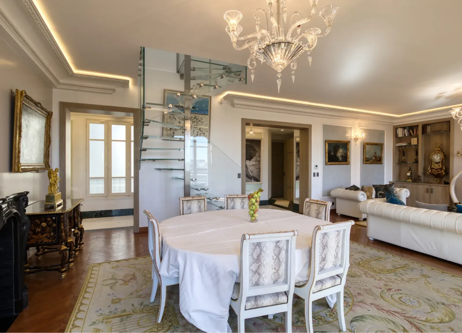 Appartement d'exception à Paris avec vue sur la Tour Eiffel