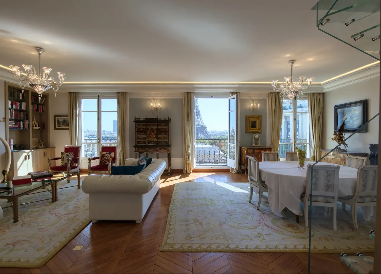 Appartement d'exception à Paris avec vue sur la Tour Eiffel