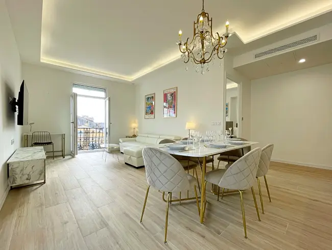 Apartment in the Heart of Cannes for Business Trips and Events