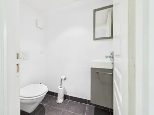 Traditional 5-Bedroom Townhouse in Old Town Cannes